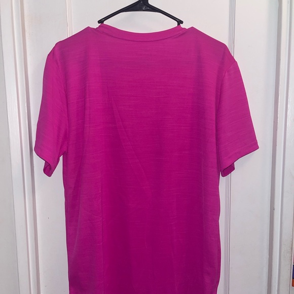 Nike Dri-Fit Pink T-Shirt - Picture 4 of 4